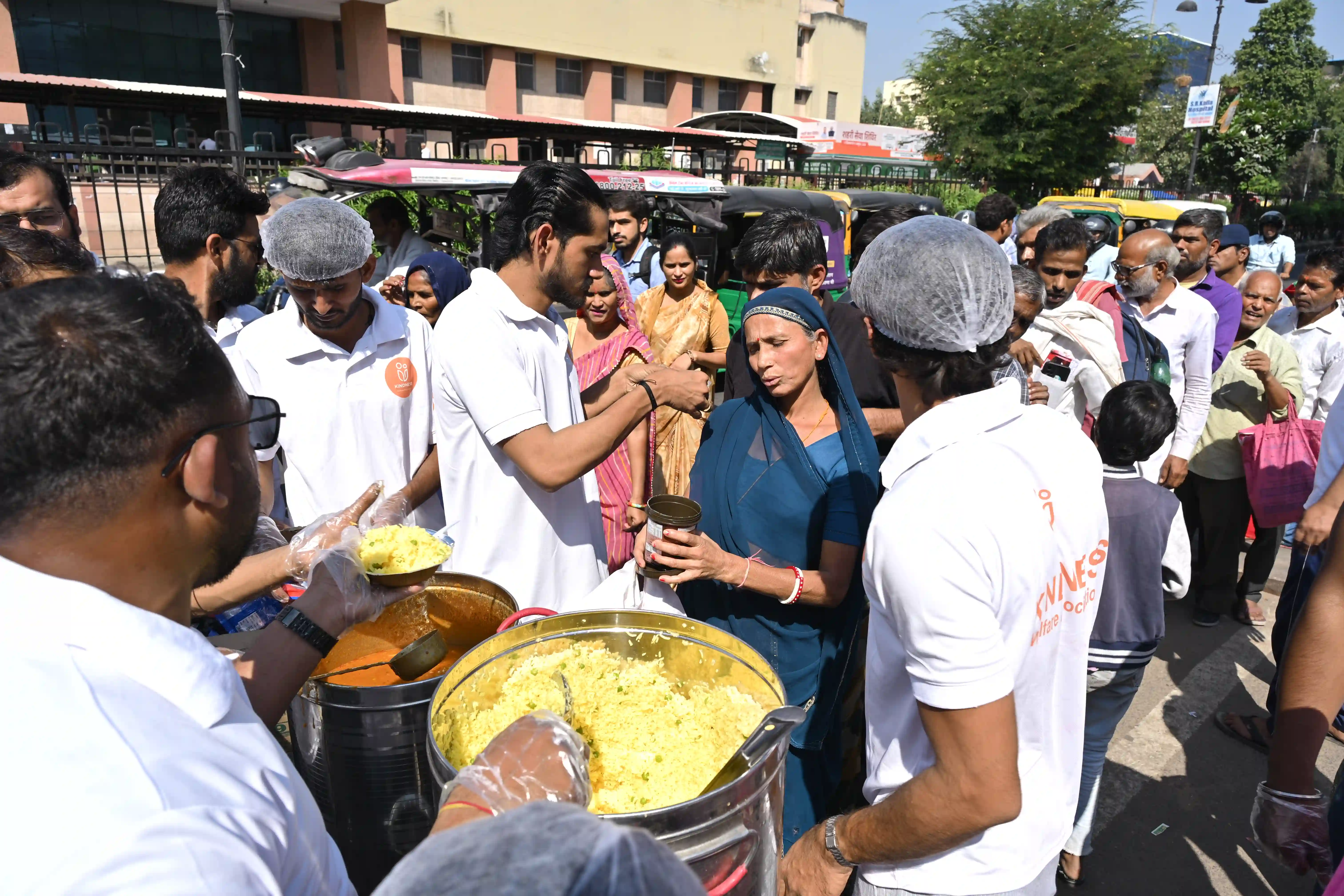Kindness Welfare Association - Daily Food Distribution in Jaipur (Slide 1)